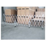 Heavy Duty Expanding Barriers 1.43 x 6.7m